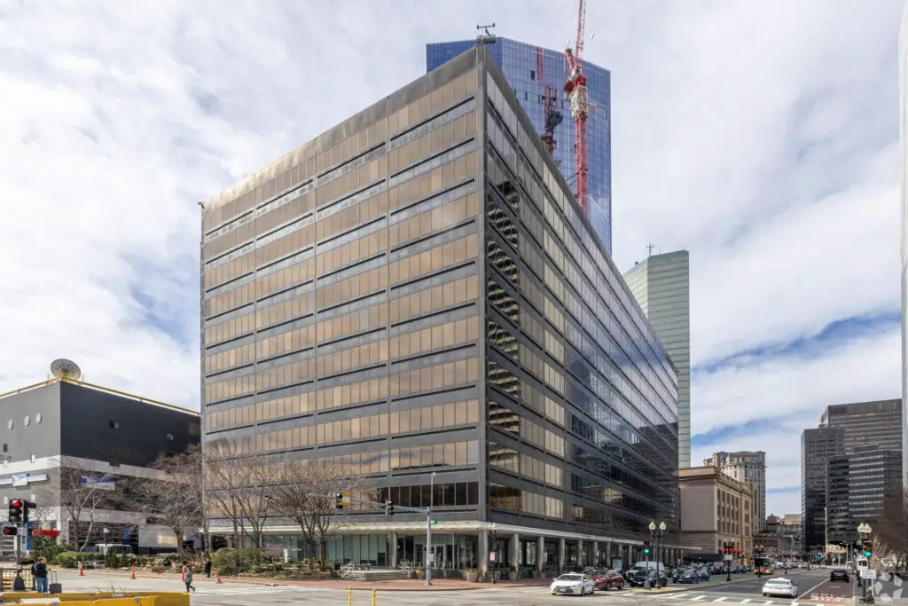 Who Actually Owns Fidelity Investments