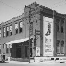 A Look At Justin Boots History
