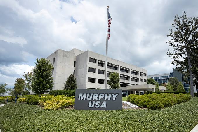 Who Owns Murphy USA Gas Stations 
