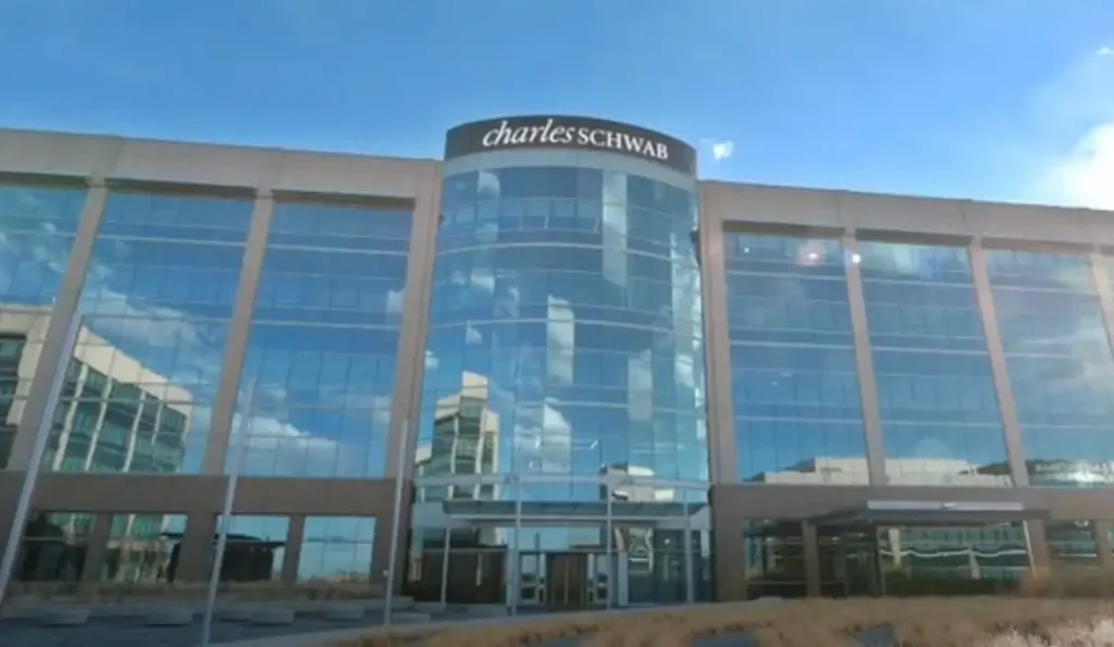 Who Owns Charles Schwab
