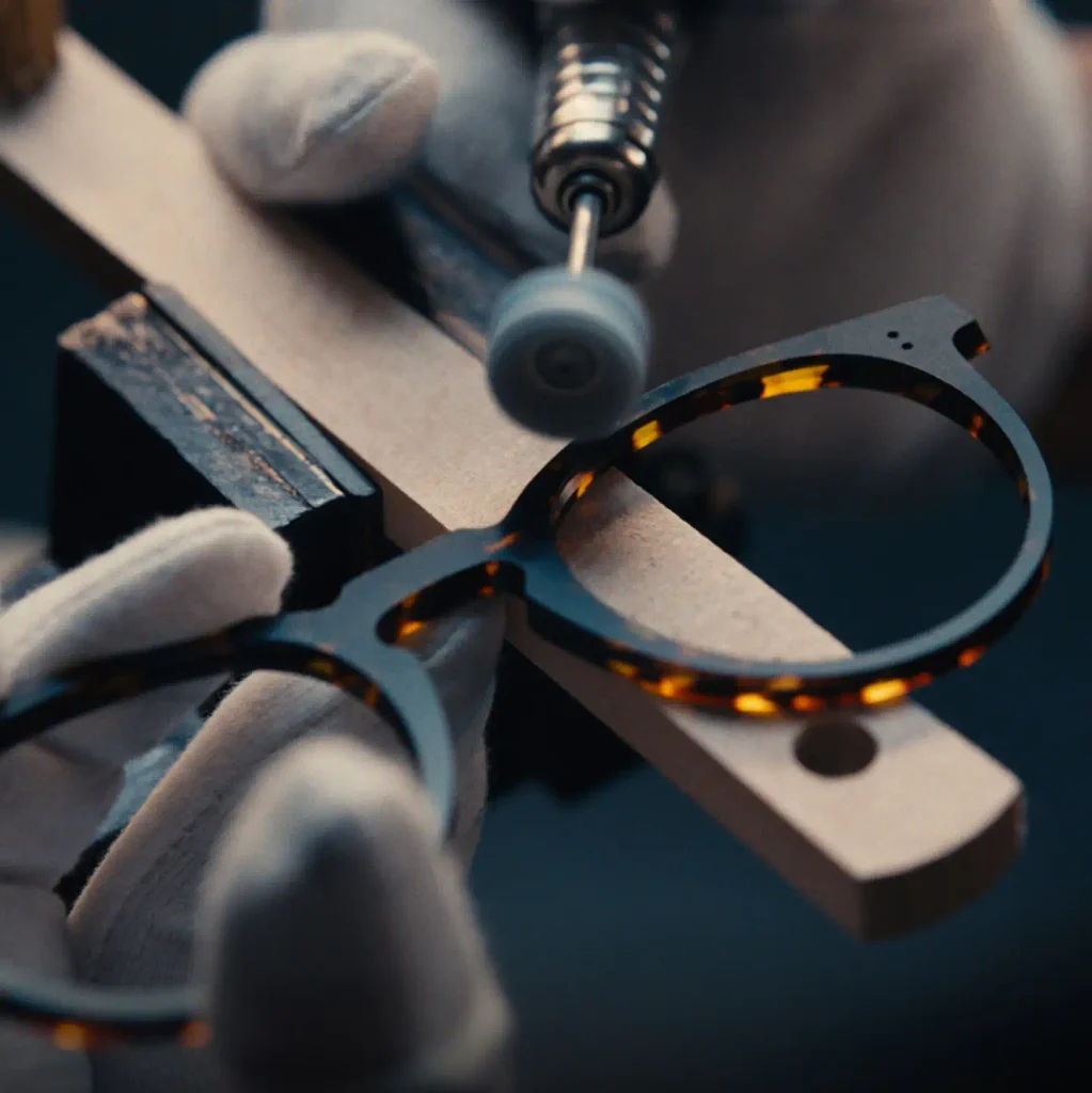 Where Are Oliver Peoples Sunglasses Made
